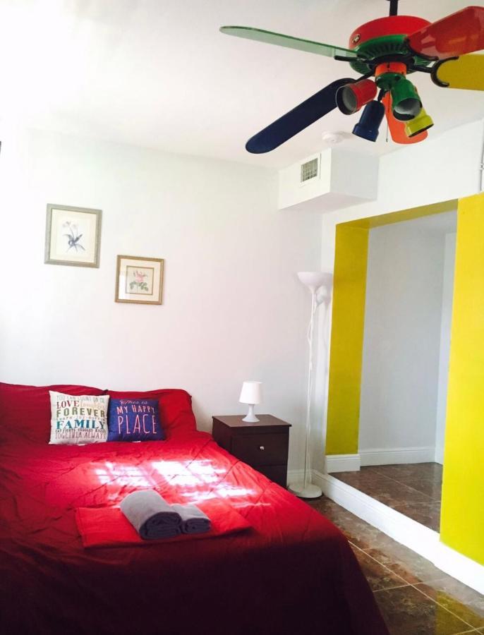 Miami House Apartment ภายนอก รูปภาพ